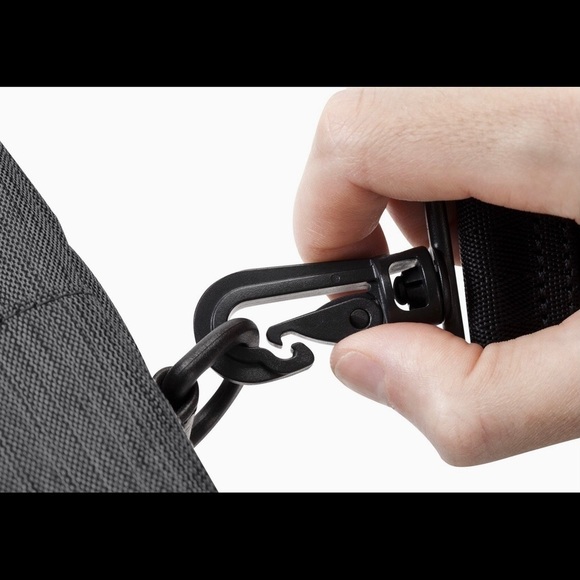 Targus CitySmart Laptop Protective Sleeve … - Picture 4 of 8